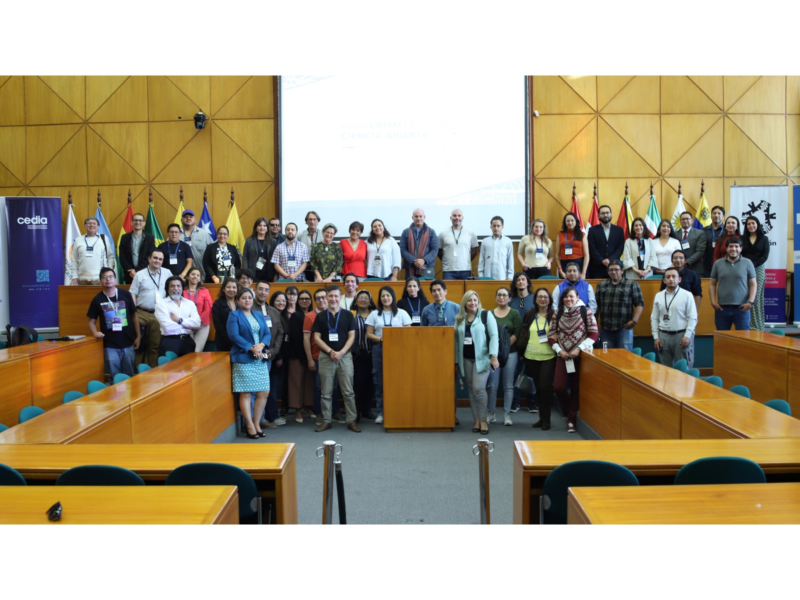 Descripción de la imagen del Primer Foro Latinoamericano de Ciencia Abierta.